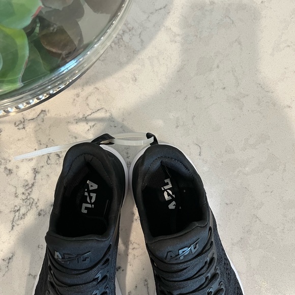 APL running shoe - Picture 5 of 11